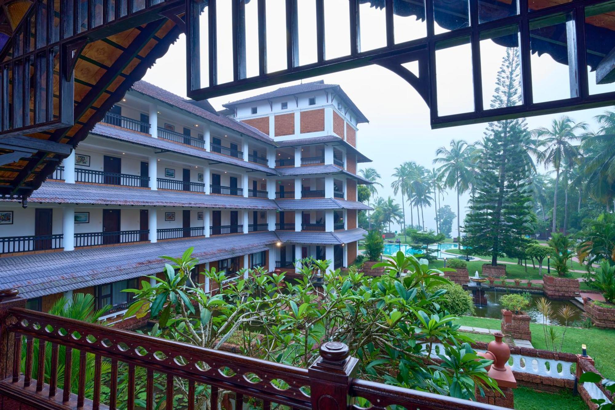 The Raviz Kadavu, Kozhikode Hotel Kültér fotó