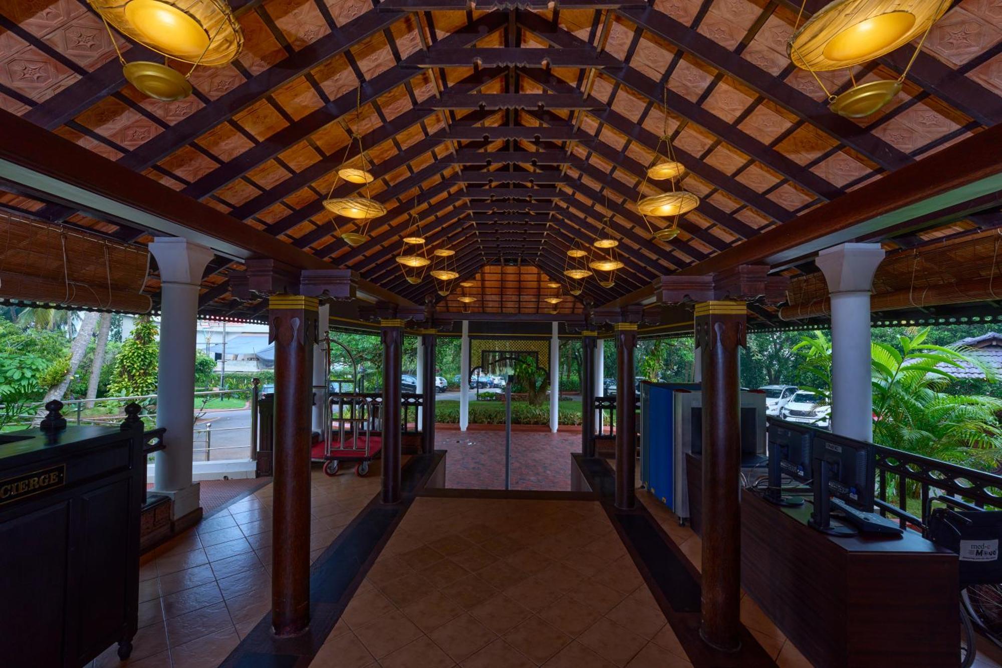 The Raviz Kadavu, Kozhikode Hotel Kültér fotó