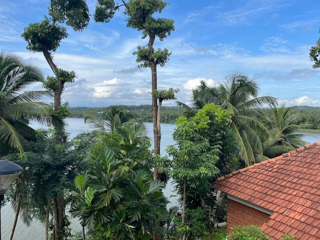 The Raviz Kadavu, Kozhikode Hotel Kültér fotó