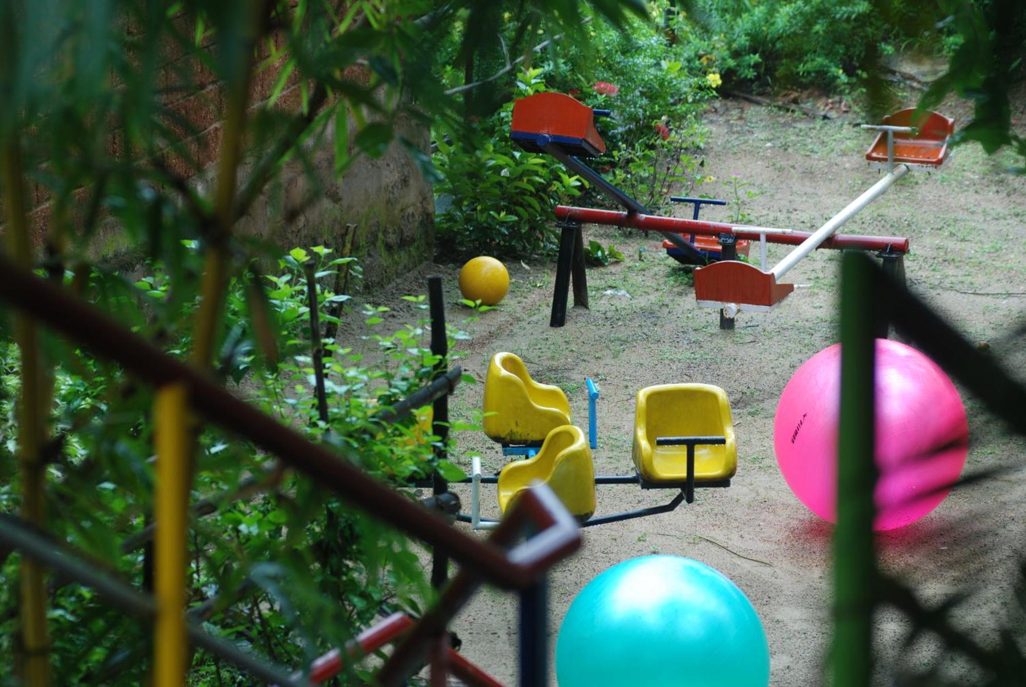 The Raviz Kadavu, Kozhikode Hotel Kültér fotó