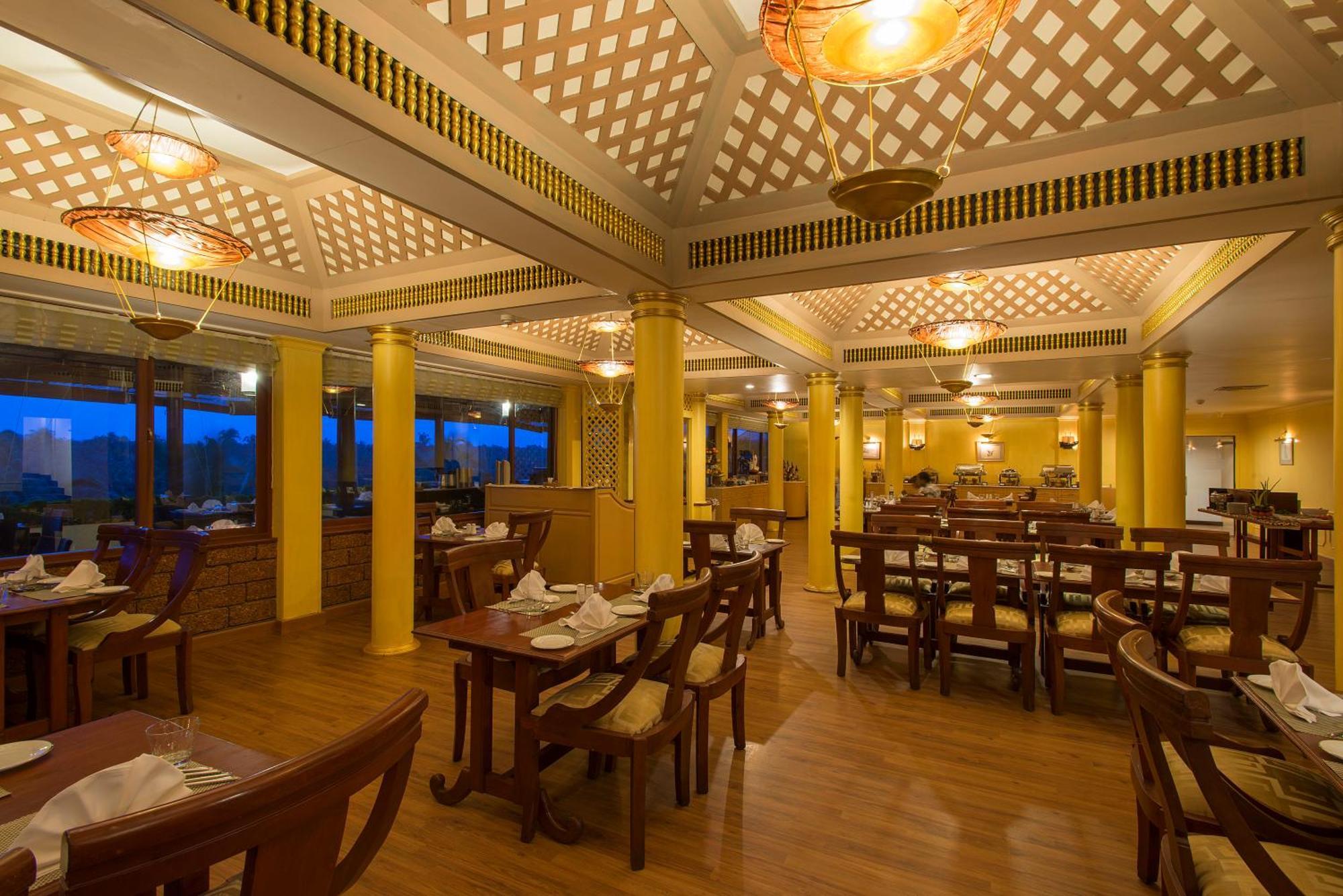 The Raviz Kadavu, Kozhikode Hotel Kültér fotó