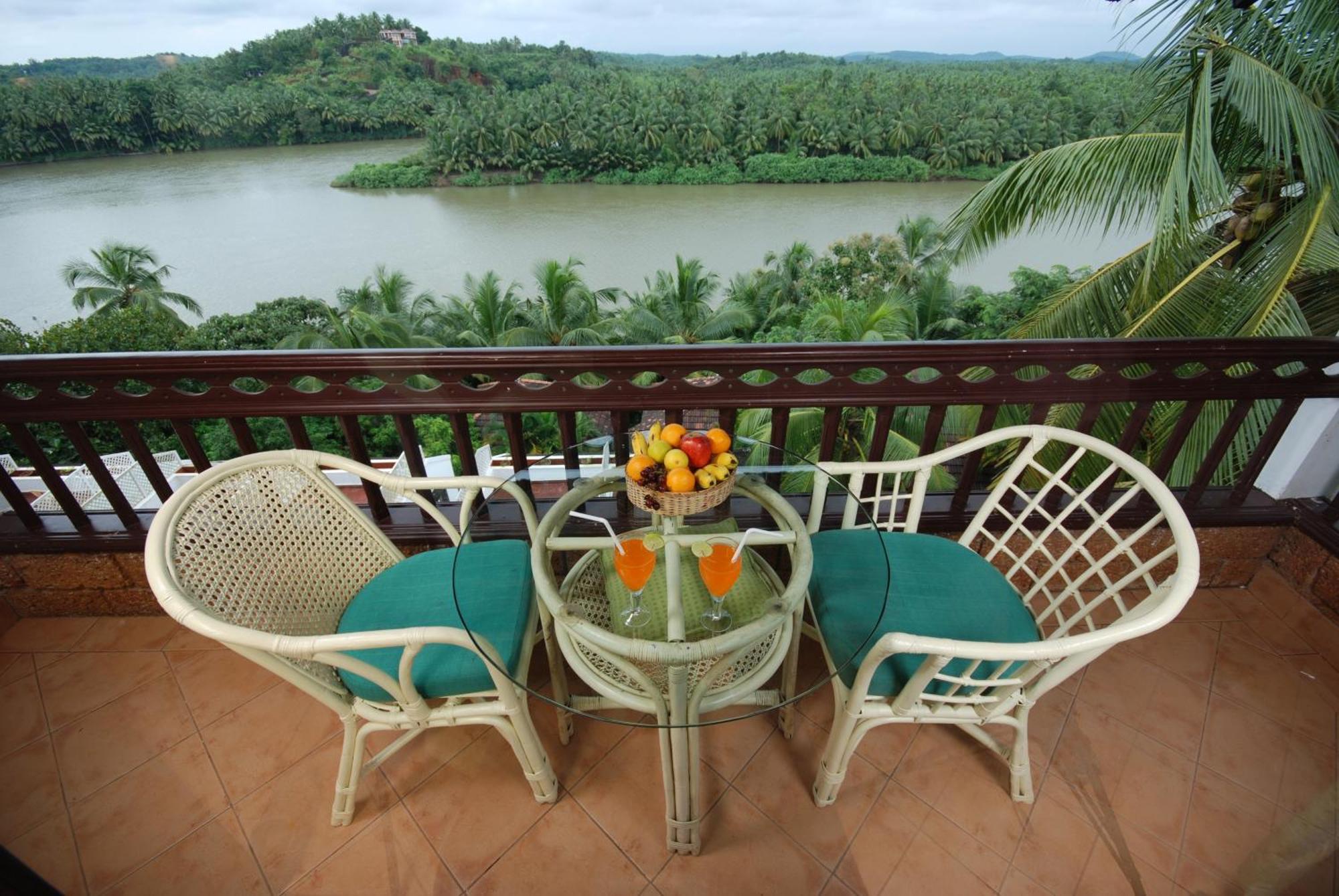 The Raviz Kadavu, Kozhikode Hotel Kültér fotó